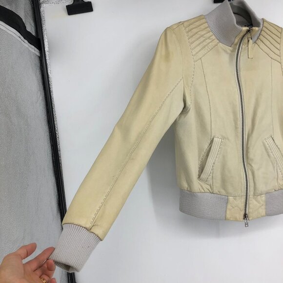 Aritzia Mackage Beige/Cream Lamb leather bomber style moto jacket size L - Picture 6 of 16